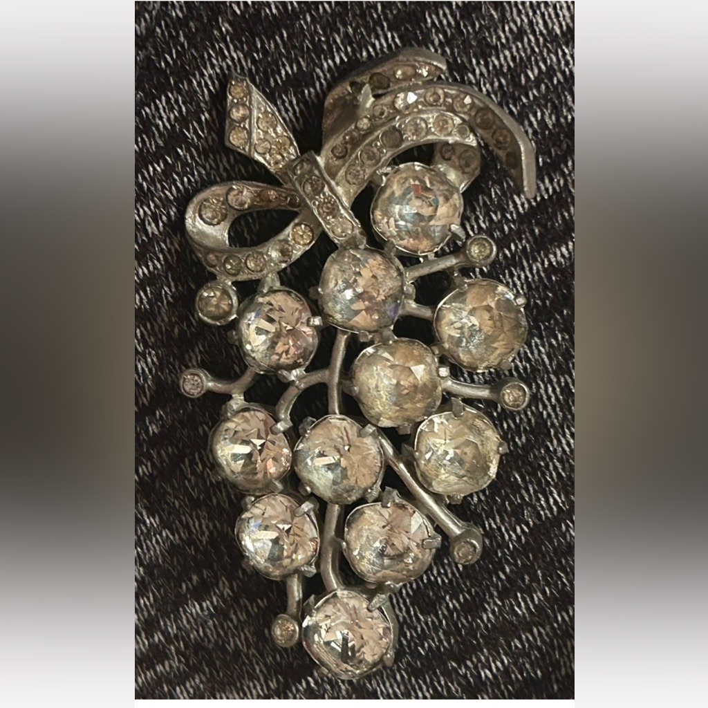 Rare Vintage Eisenberg Original Silver Grape Bunch Clear Cluster Brooch Pin 240$